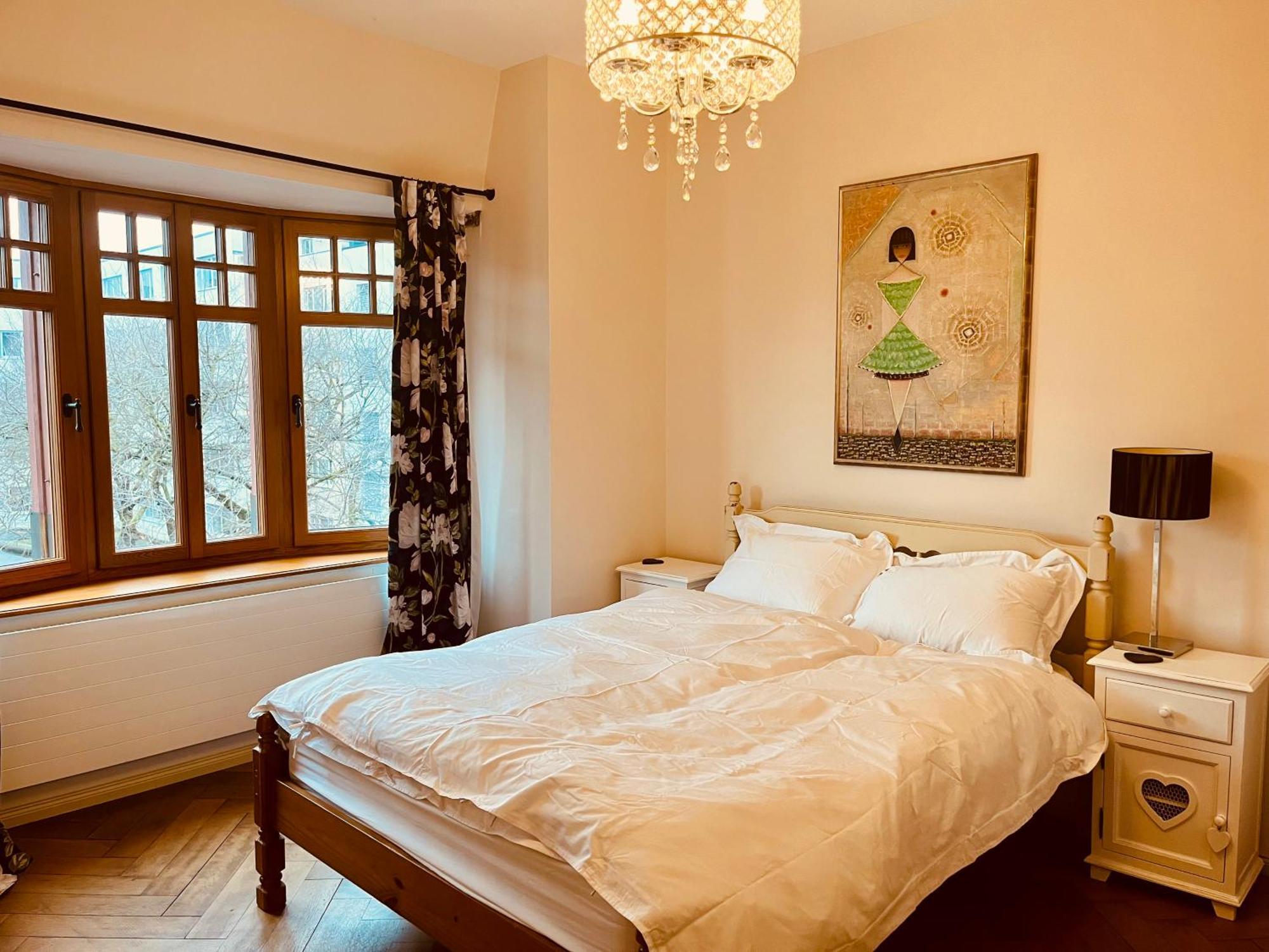 Georgian Guest Rooms Basilej Exteriér fotografie