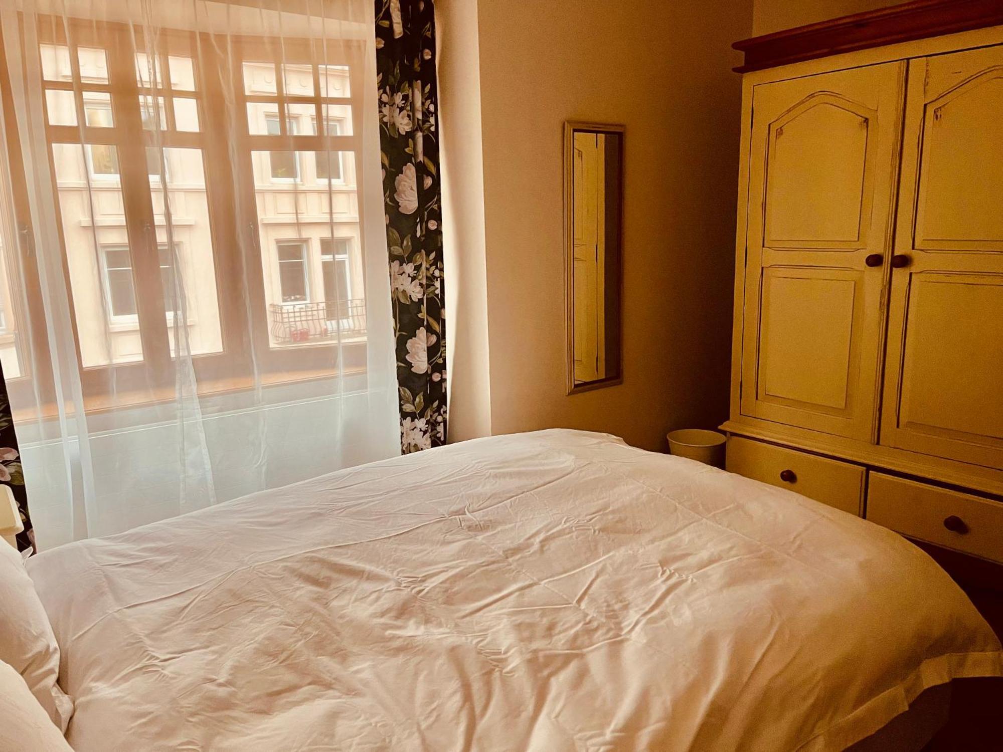 Georgian Guest Rooms Basilej Exteriér fotografie